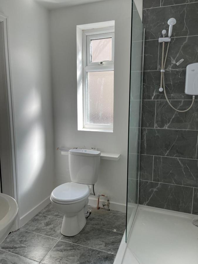 3 Bedroom Garden Next To Craig-y-don Park * Llandudno